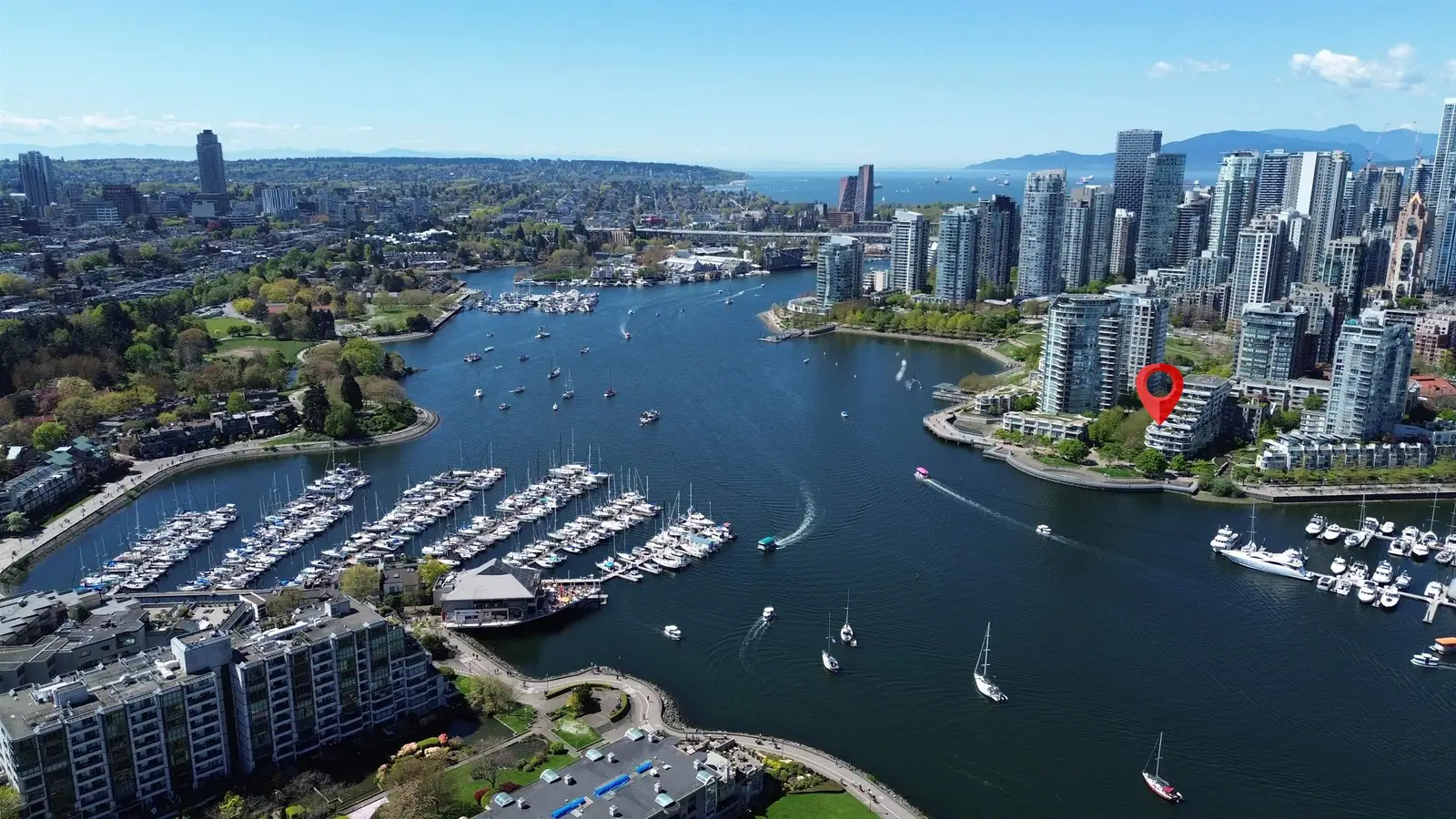 606 1288 MARINASIDE CRESCENT, Vancouver BC V6Z 2W5