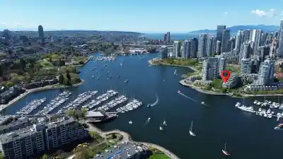 606 1288 MARINASIDE CRESCENT, Vancouver BC V6Z 2W5