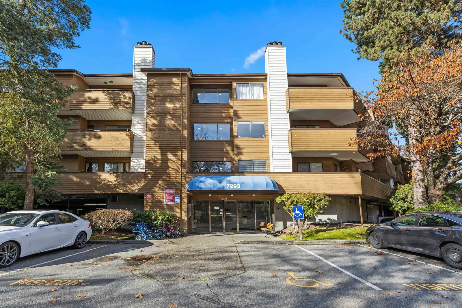162 7293 MOFFATT ROAD, Richmond BC V6Y 3E4