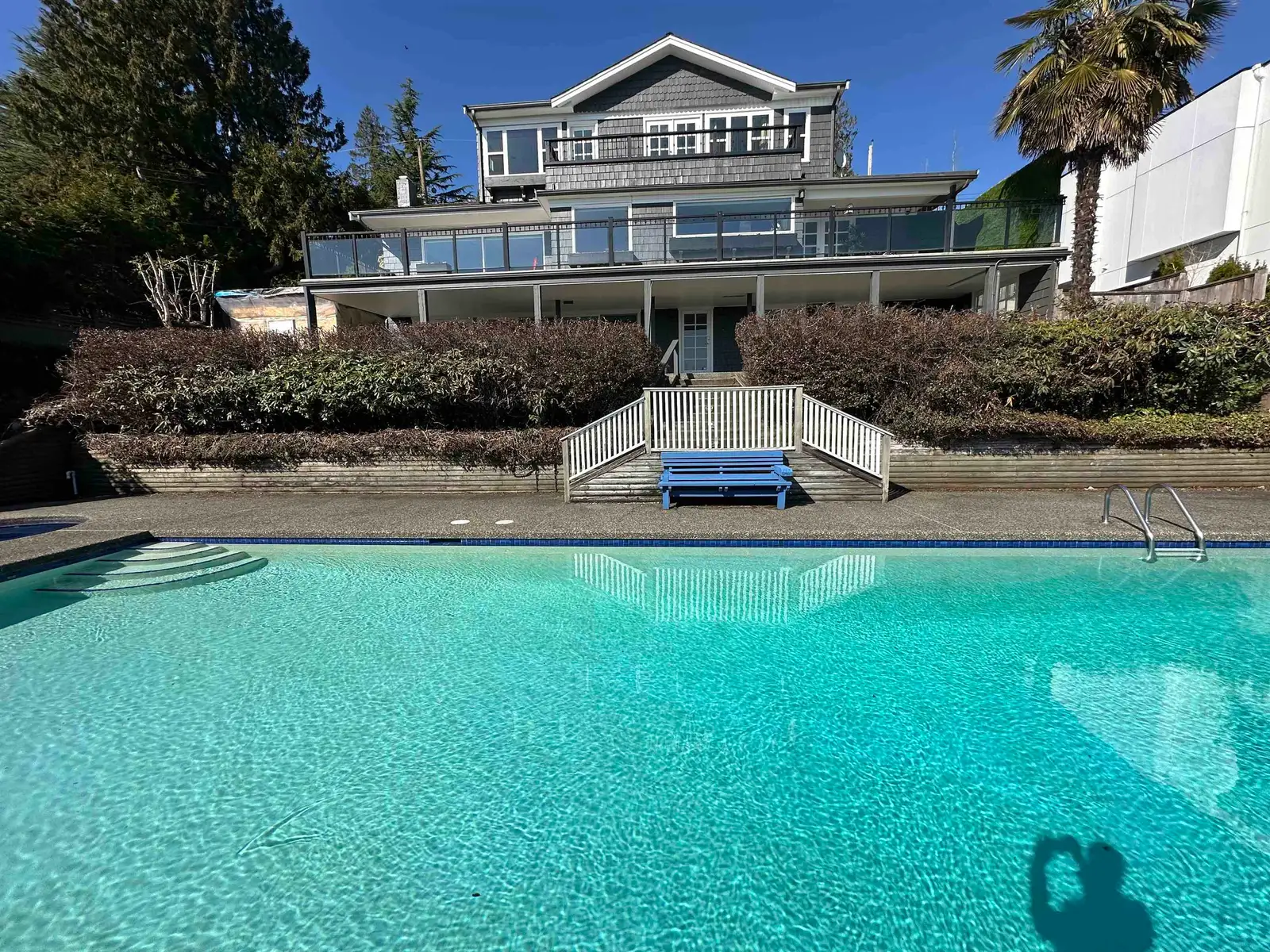 2390 PALMERSTON AVENUE, West Vancouver BC V7V 2W1