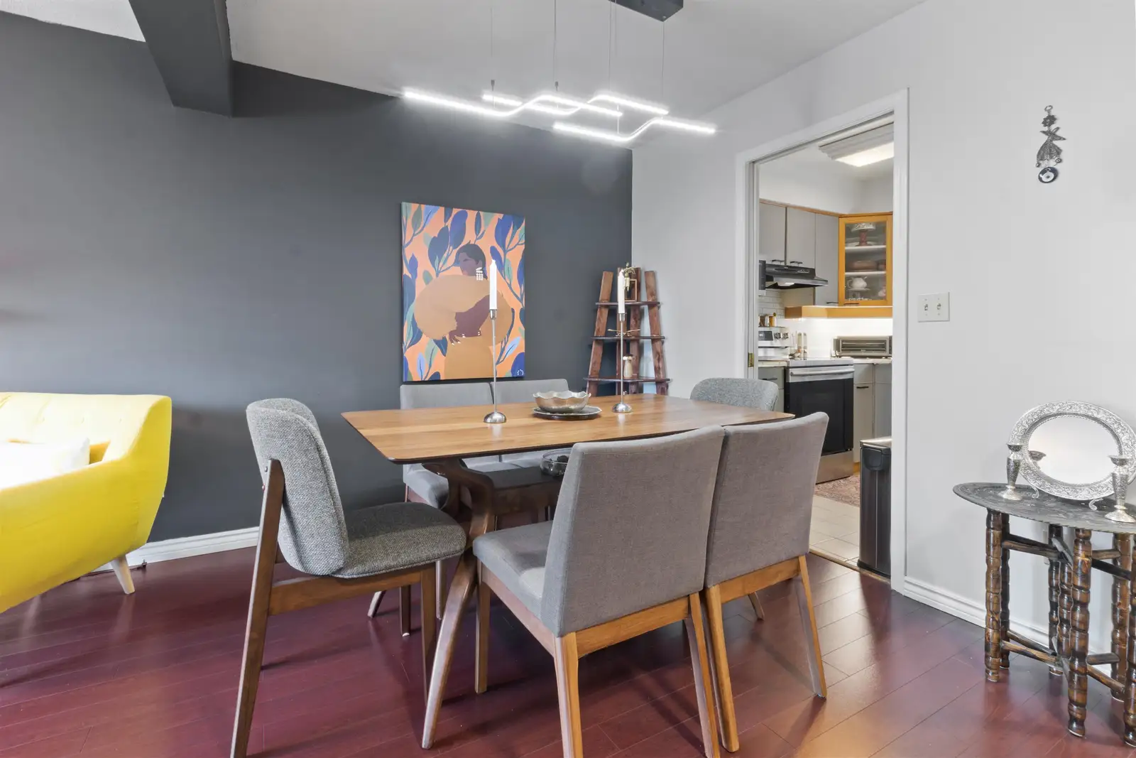 203 988 W 16TH AVENUE, Vancouver BC V5Z 1T2