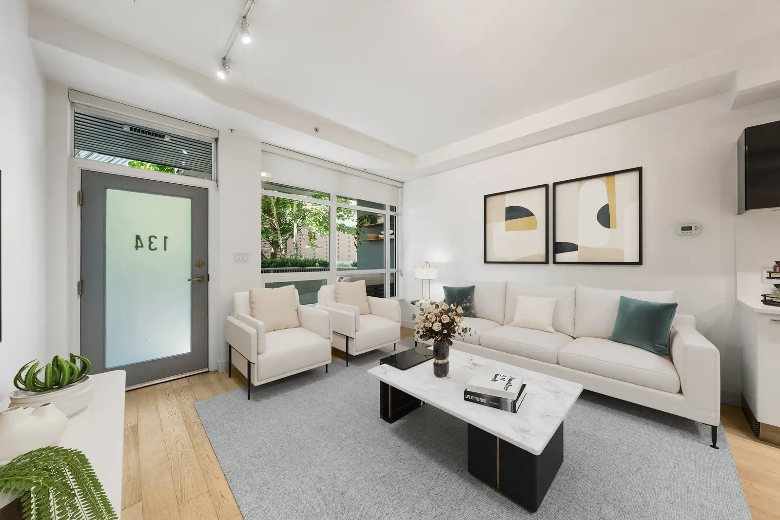 134 E 1ST AVENUE, Vancouver BC V5T 1A4