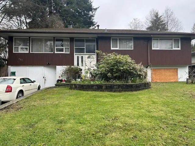 982 LYNN VALLEY ROAD, North Vancouver BC V7J 1Z7