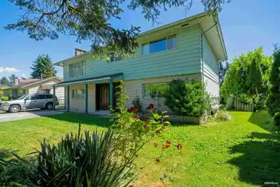 8140 SPIRES ROAD, Richmond BC V6Y 1V9