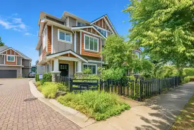 1 6511 NO. 2 ROAD, Richmond BC V7C 3L4