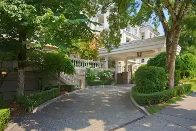 229 5735 HAMPTON PLACE, Vancouver BC V6T 2G8