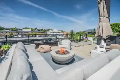 605 5085 MAIN STREET, Vancouver BC V5W 2R2