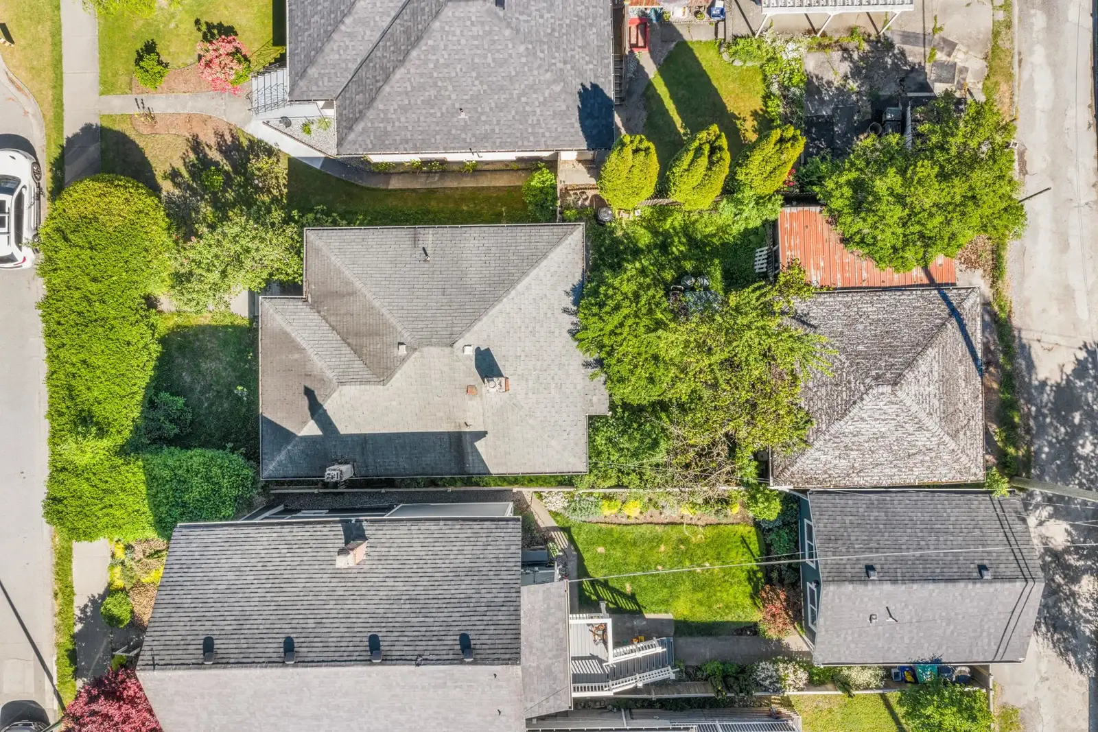 880 E 33RD AVENUE, Vancouver BC V5V 3A5