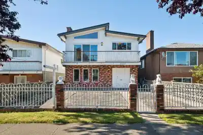 2047 E 52ND AVENUE, Vancouver BC V5P 1W8