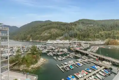 706 6707 NELSON AVENUE, West Vancouver BC V7W 0A4