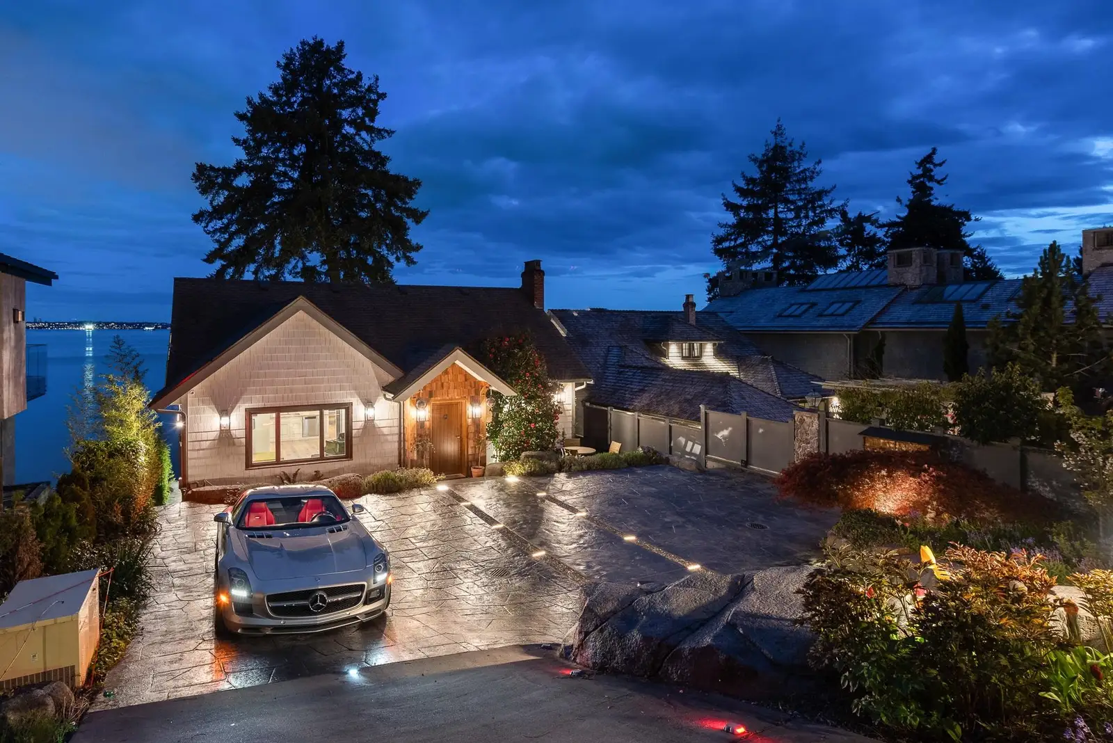 3298 RADCLIFFE AVENUE, West Vancouver BC V7V 1G6