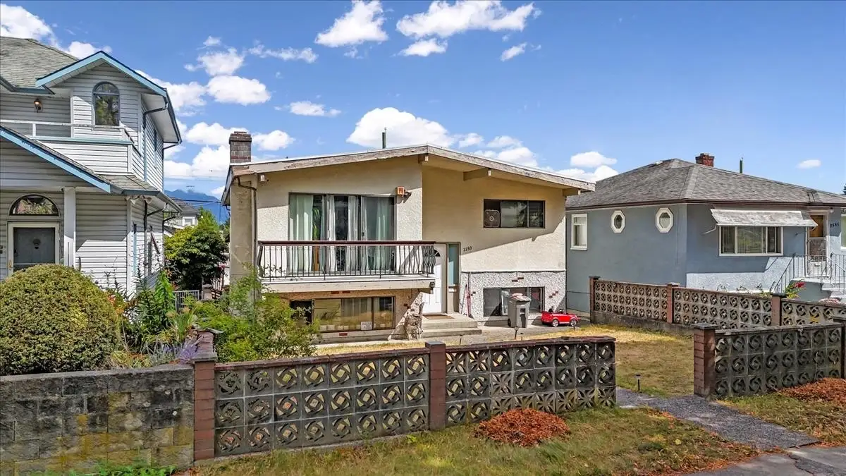 2593 E 25TH AVENUE, Vancouver BC V5R 1H2