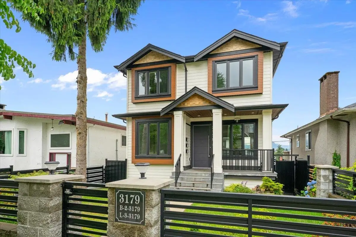 3179 E 16TH AVENUE, Vancouver BC V5M 2M7