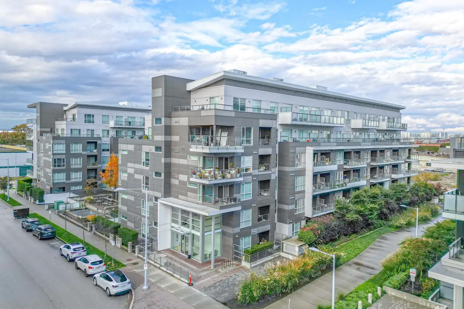 305 7008 RIVER PARKWAY, Richmond BC V6X 0R1