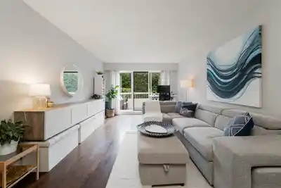 303 2450 CORNWALL AVENUE, Vancouver BC V6K 1B8