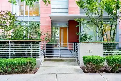 1163 W CORDOVA STREET, Vancouver BC V6C 0A1