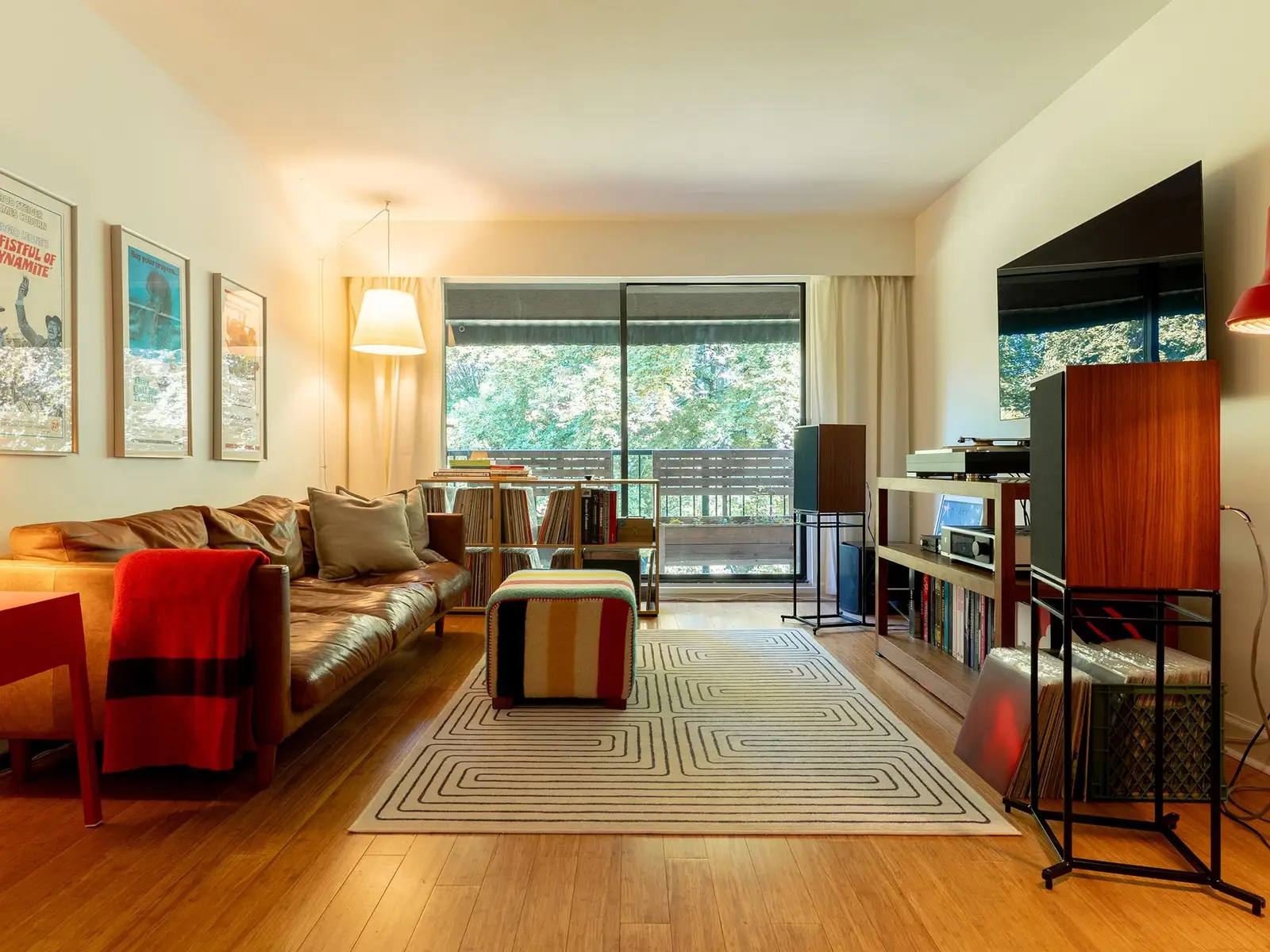 302 2222 CAMBRIDGE STREET, Vancouver BC V5L 1E6