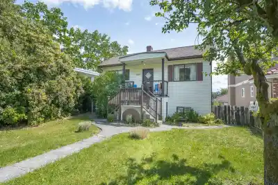 3826 GLENDALE STREET, Vancouver BC V5R 1C5