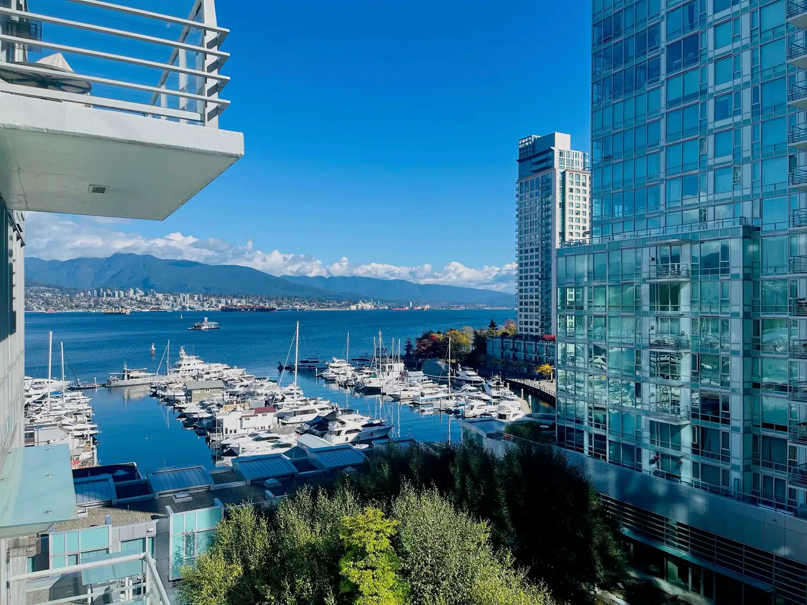 904 590 NICOLA STREET, Vancouver BC V6G 3J8