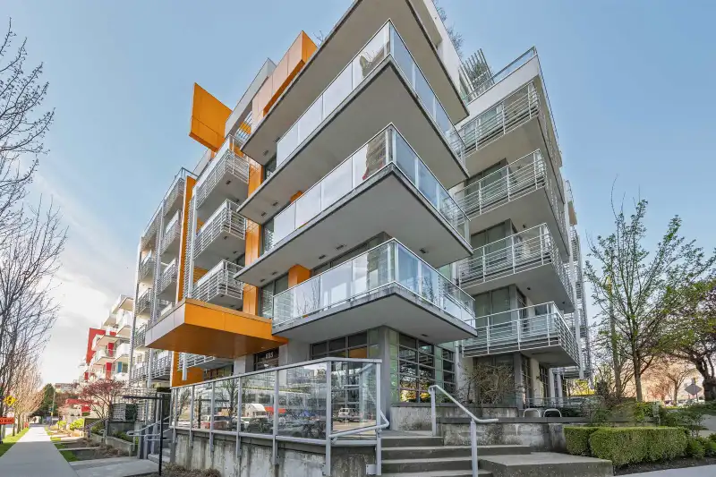 202 655 W 41ST AVENUE, Vancouver