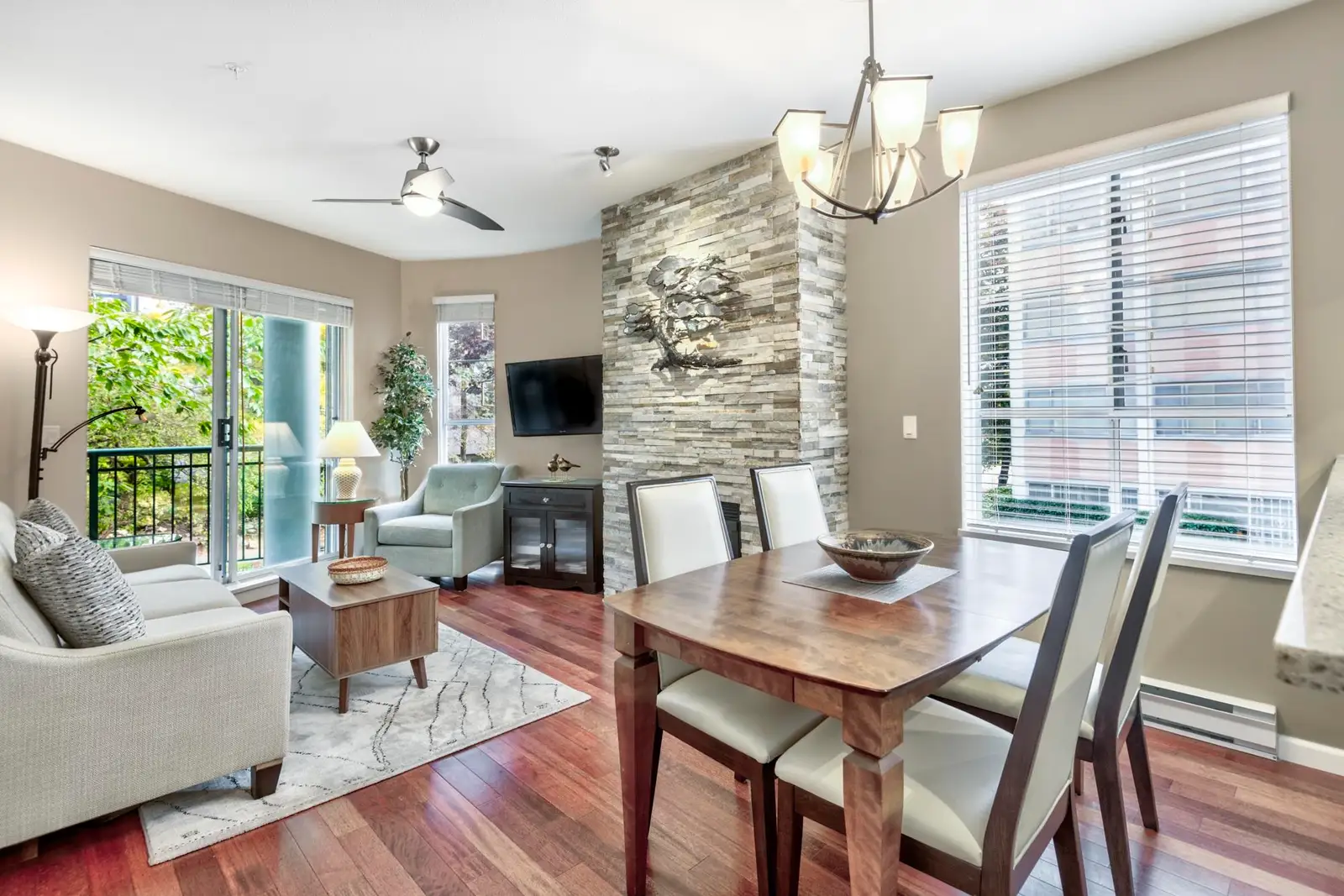 202 1928 NELSON STREET, Vancouver BC V6G 1N2