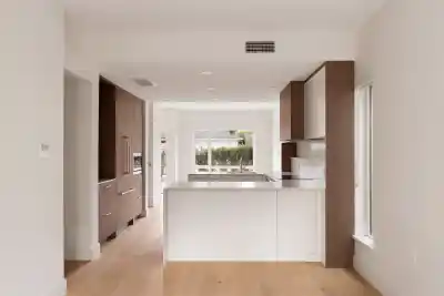 386 W 45TH AVENUE, Vancouver BC V5Y 0P6