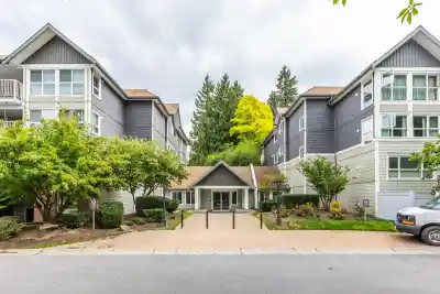202 9688 148 STREET, Surrey BC V3R 0W2
