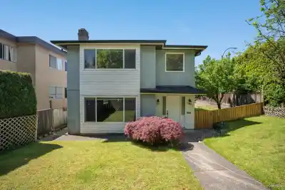 8607 SELKIRK STREET, Vancouver BC V6P 4J2