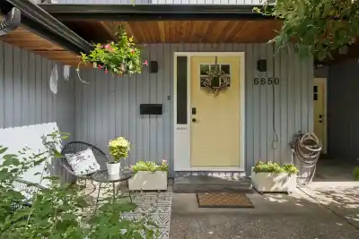 6650 NELSON AVENUE, West Vancouver BC V7W 2B1