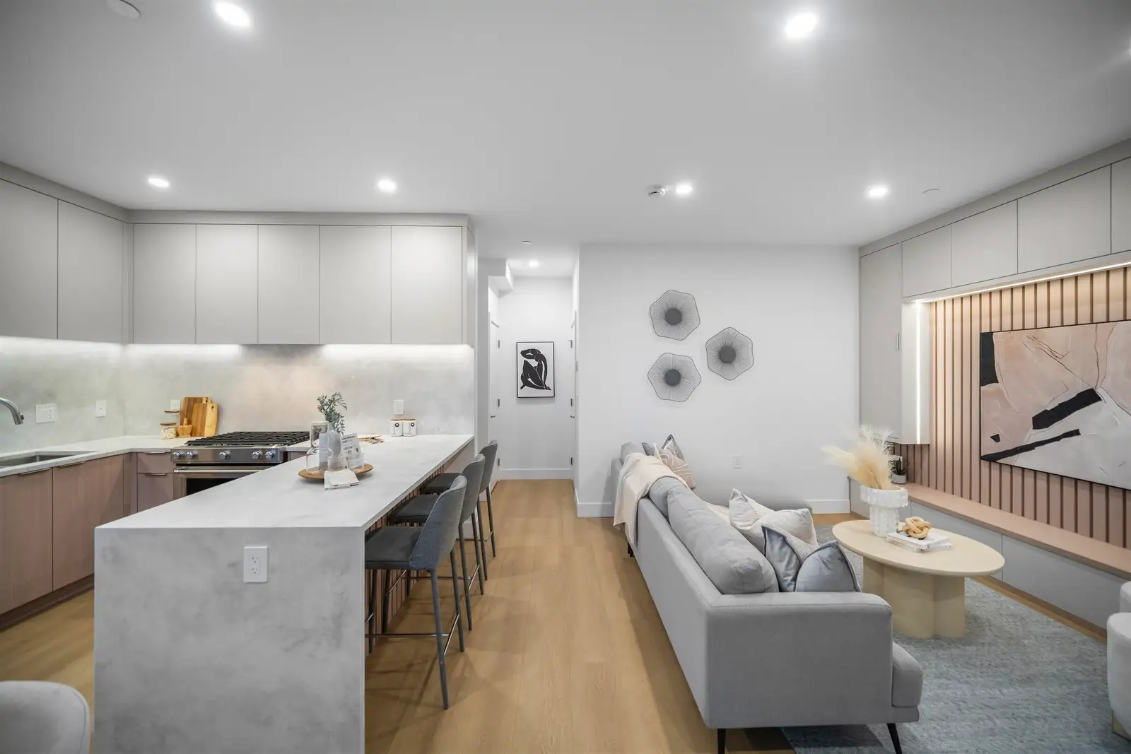 1 3623 TRIUMPH STREET, Vancouver BC V5K 1V4