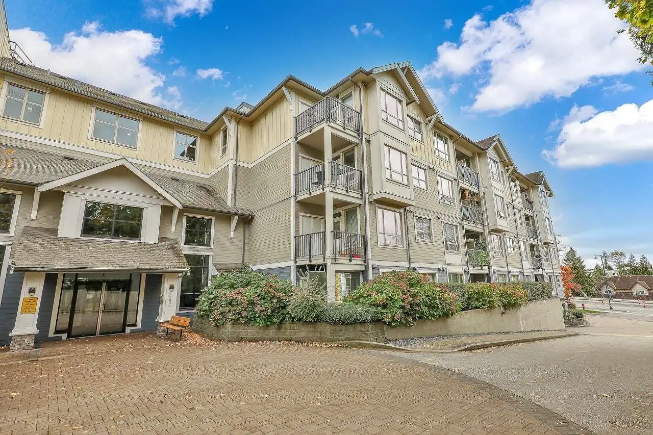 204 13897 FRASER HIGHWAY, Surrey BC V3T 0G8