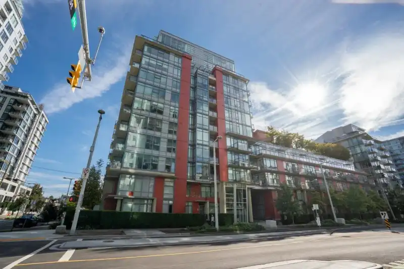 906 38 W 1ST AVENUE, Vancouver