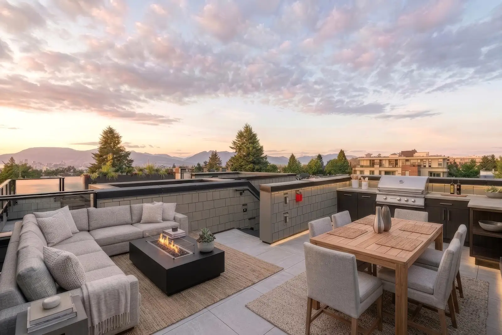 4470 ASH STREET, Vancouver BC V5Z 2H8