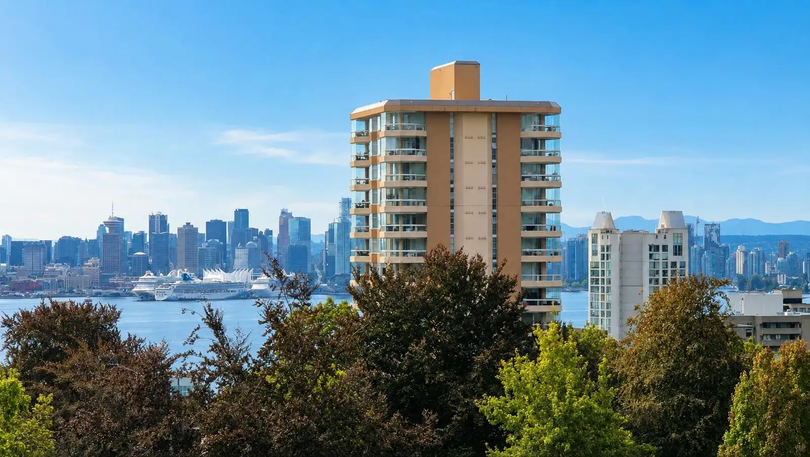 502 128 E 8TH STREET, North Vancouver BC V7L 1Y7