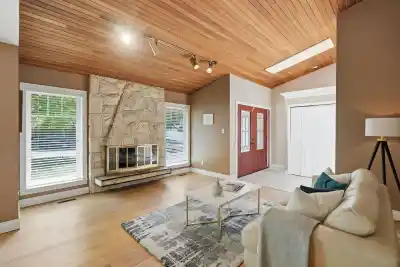 11779 LYON ROAD, Delta BC V4E 2S8