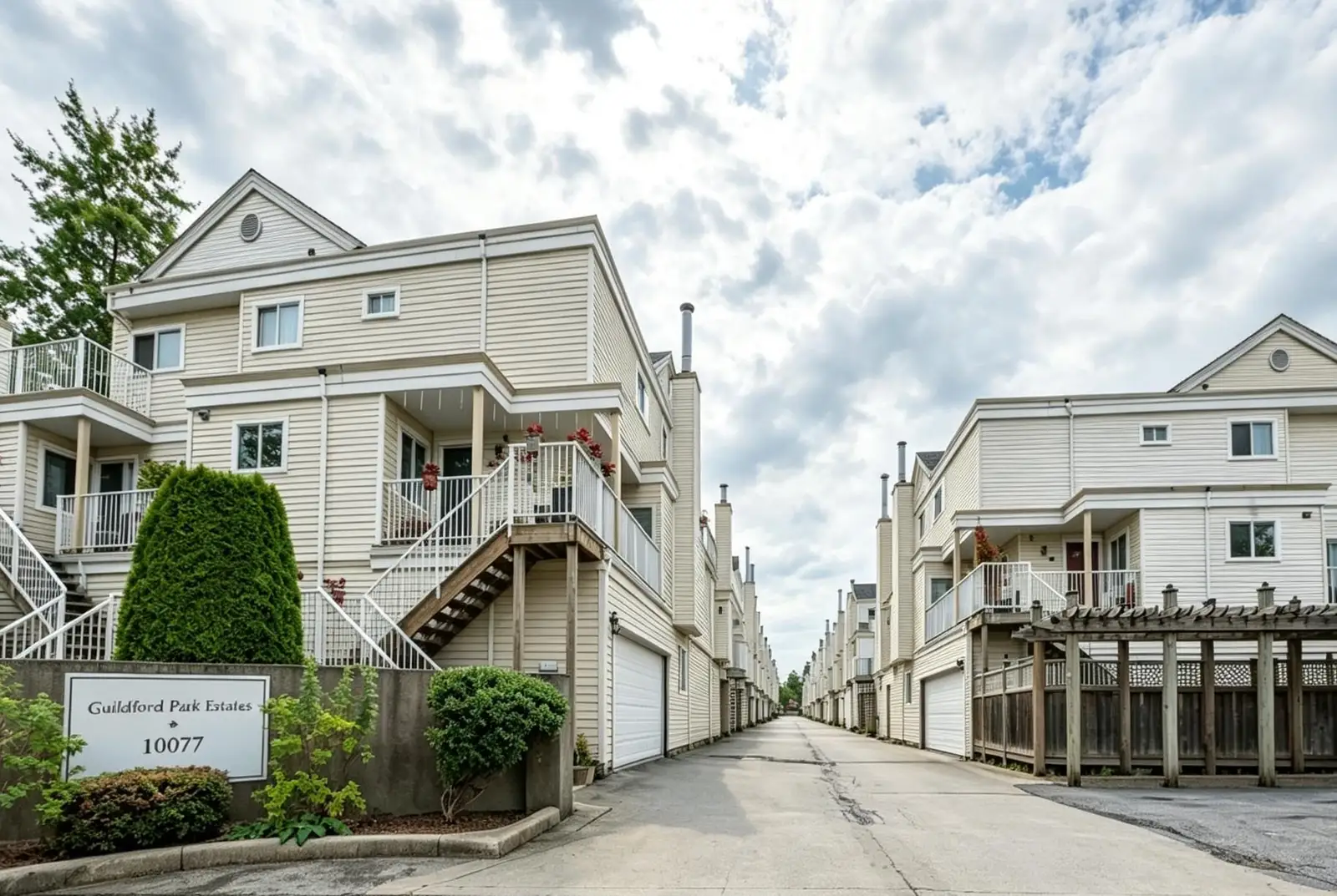 165 10077 156 STREET, Surrey BC V3R 4L6