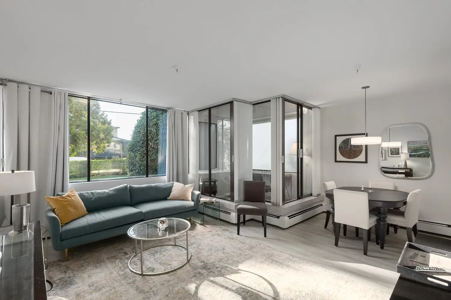 101 1737 DUCHESS AVENUE, West Vancouver BC V7V 1P8