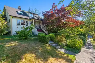 4278 W 12TH AVENUE, Vancouver BC V6R 2P7