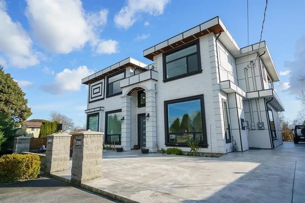 12080 WESTMINSTER HIGHWAY, Richmond BC V6V 1A1