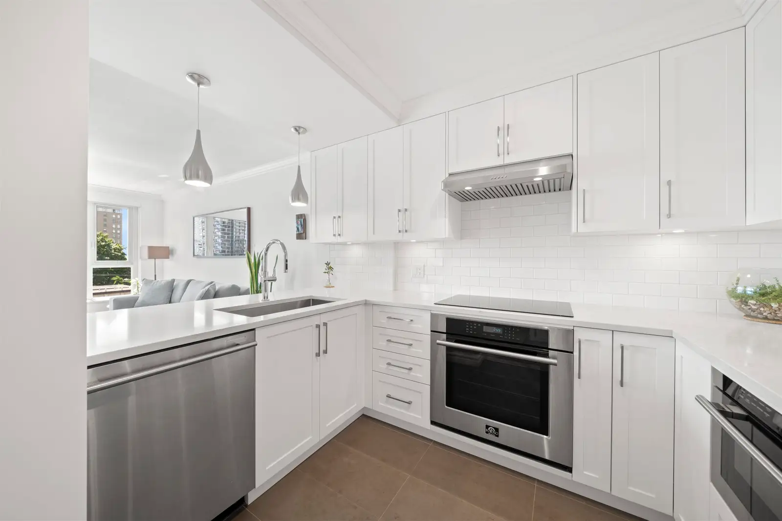 502 1838 NELSON STREET, Vancouver BC V6G 1N1