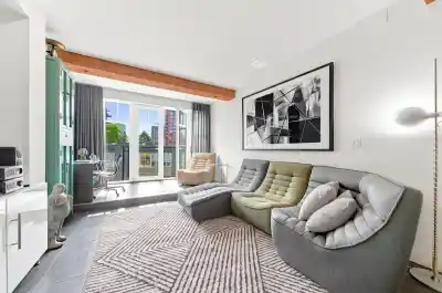 308 1275 HAMILTON STREET, Vancouver BC V6B 1E2