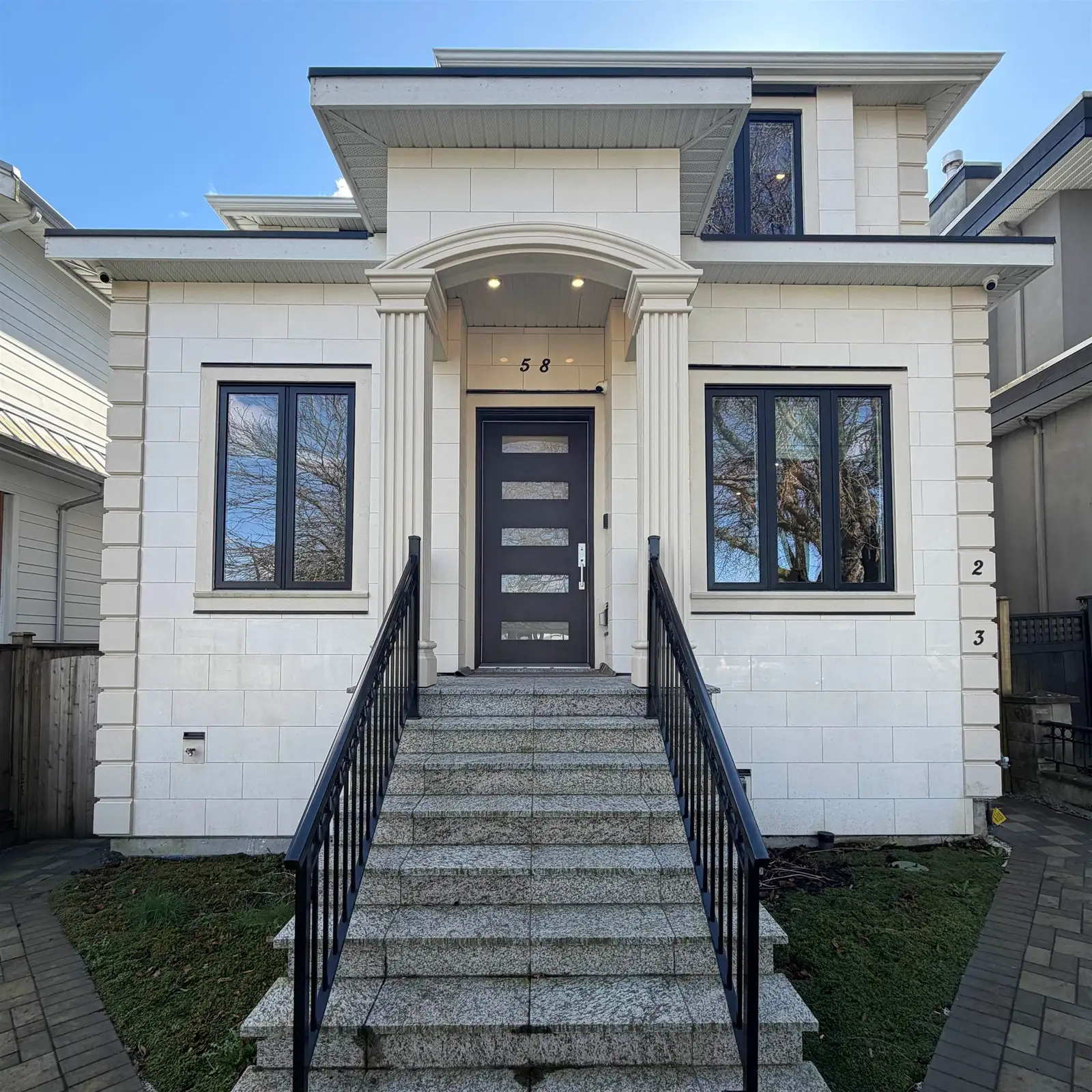 58 E 39TH AVENUE, Vancouver BC V5W 1J7