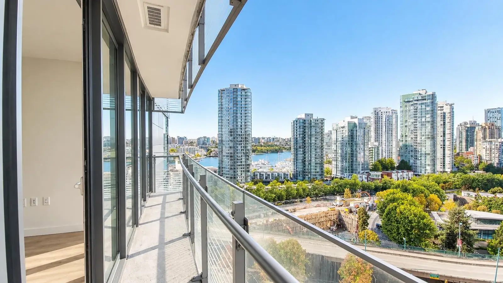 1501 89 NELSON STREET, Vancouver BC V6Z 0E7