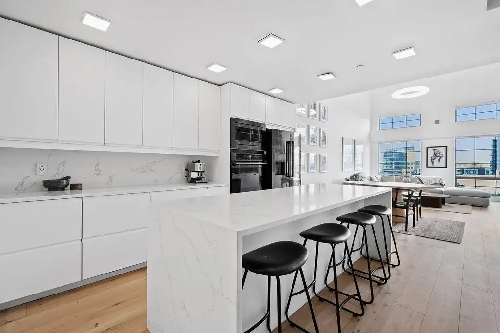 417 237 E 4TH AVENUE, Vancouver BC V5T 4R4