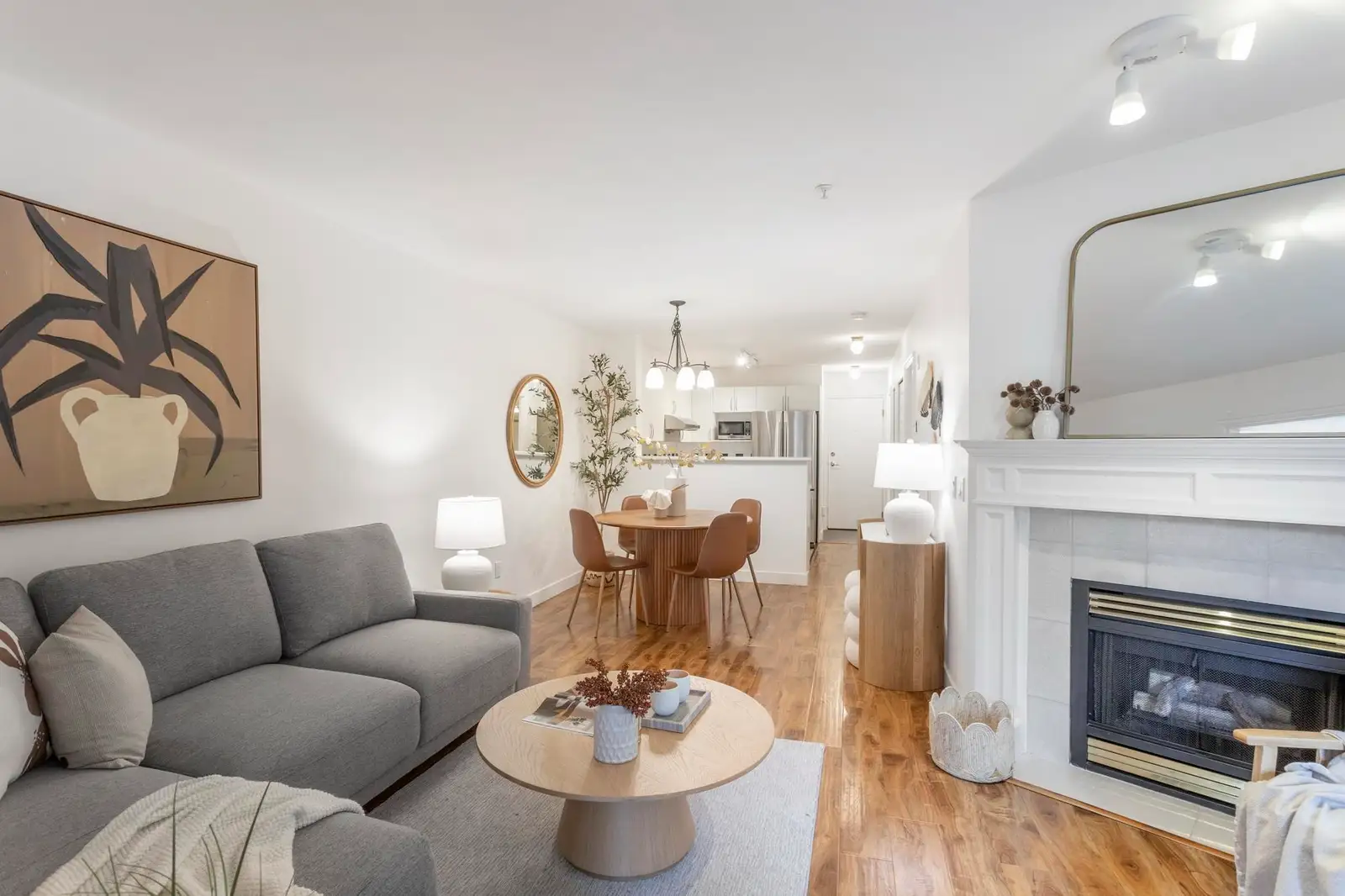104 688 E 16TH AVENUE, Vancouver BC V5T 2V4