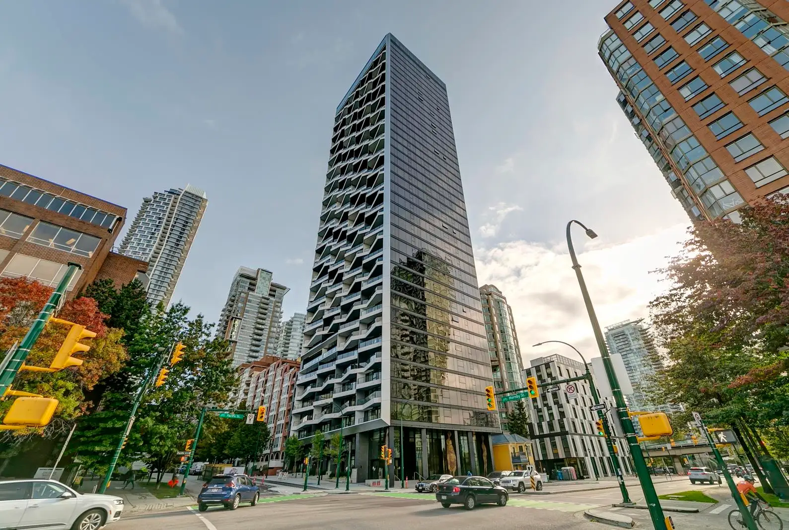 1202 889 PACIFIC STREET, Vancouver BC V6Z 1C3