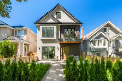 1 3771 W KING EDWARD AVENUE, Vancouver BC V6S 1M8