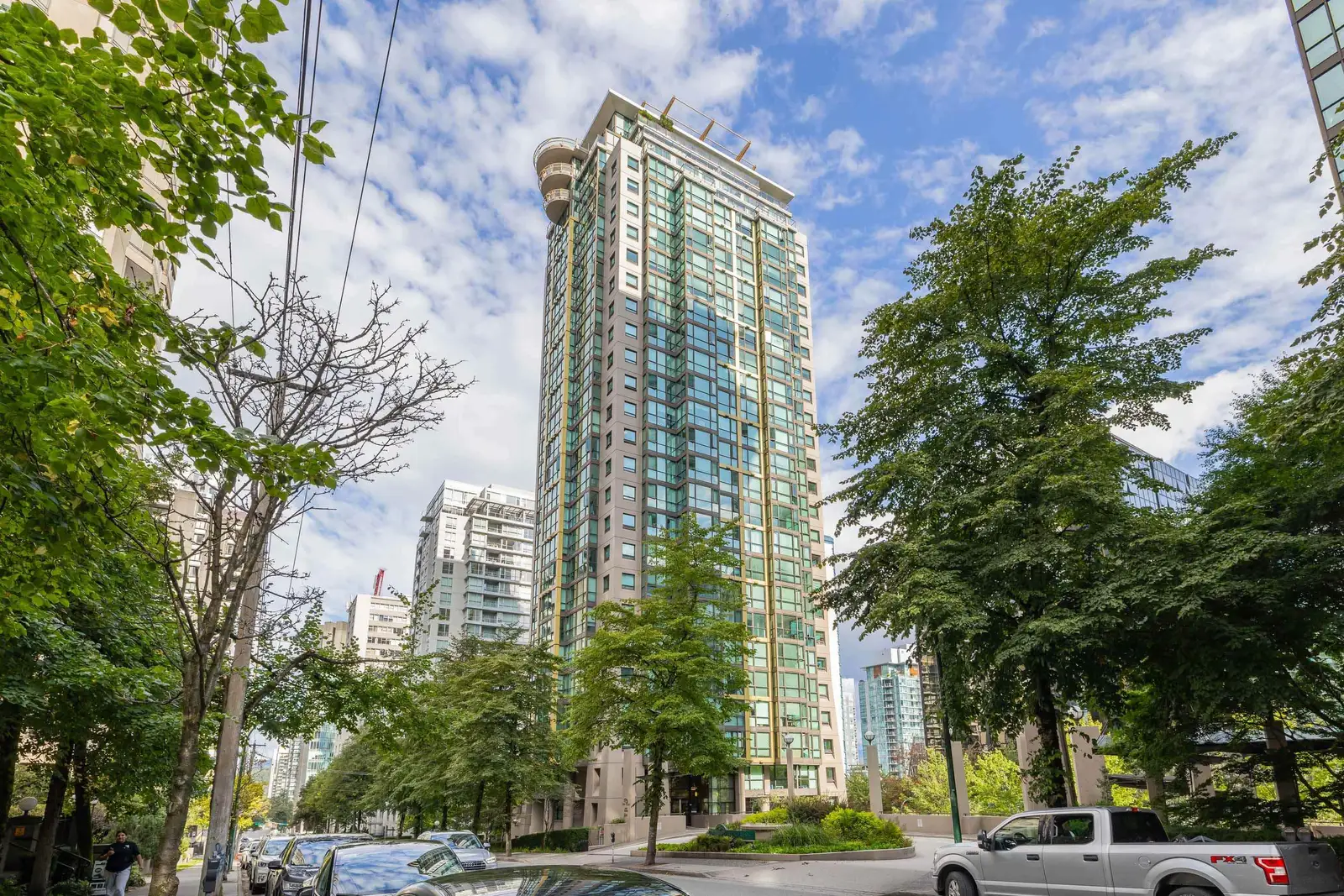 411 1367 ALBERNI STREET, Vancouver BC V6E 4R9