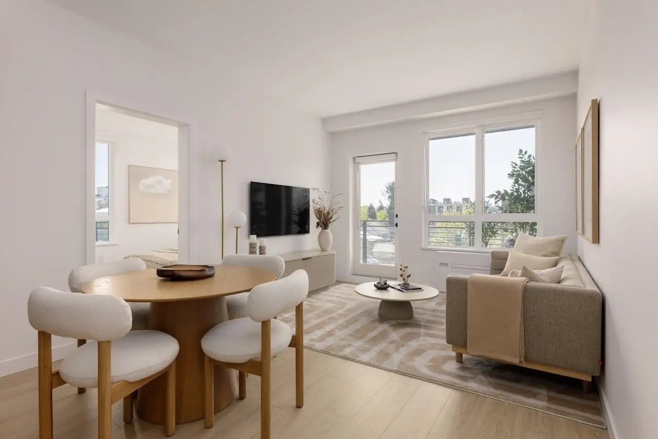 417 2450 GARDEN DRIVE, Vancouver BC V5N 0K1