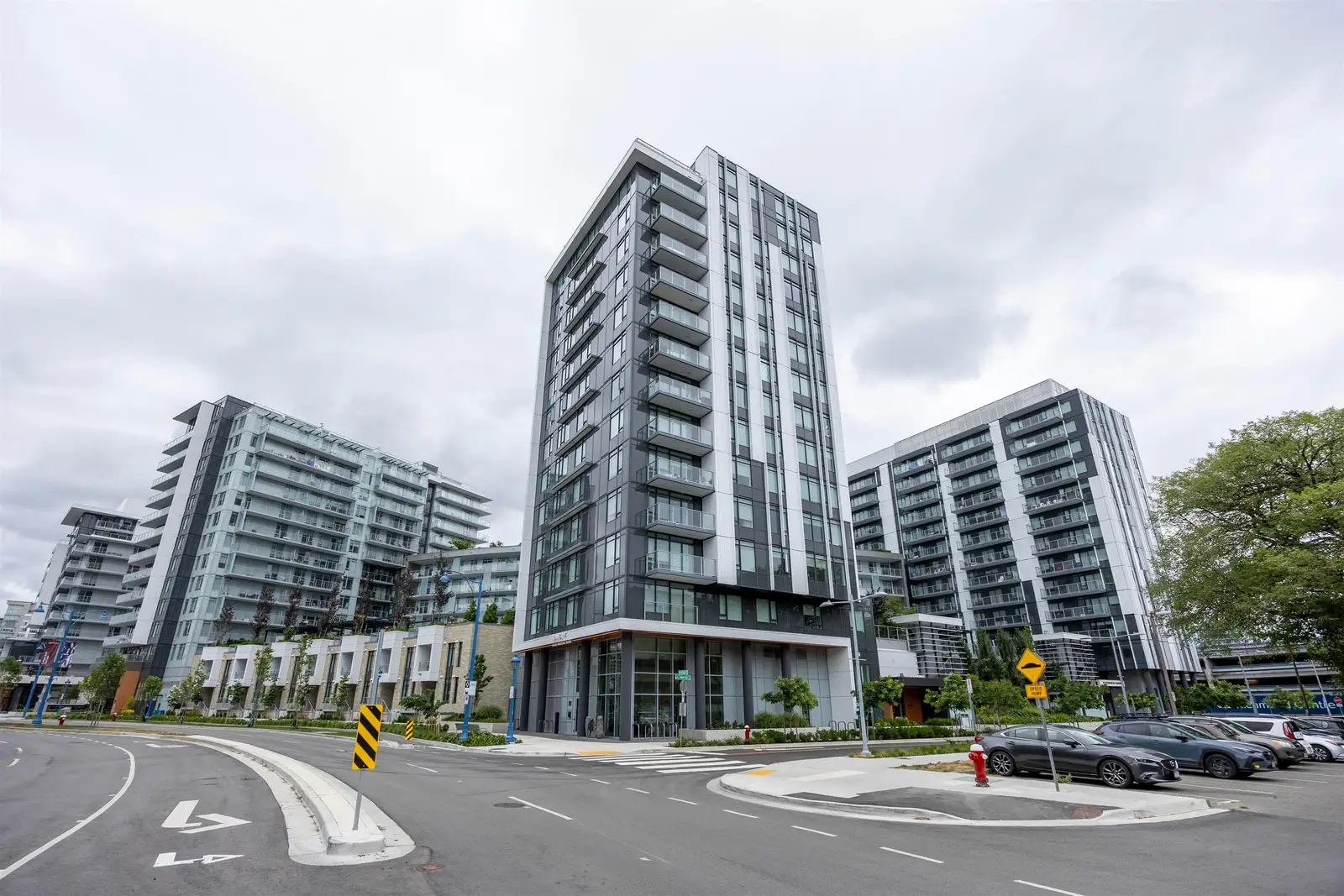 637 6808 MINORU BOULEVARD, Richmond BC V6Y 0M7